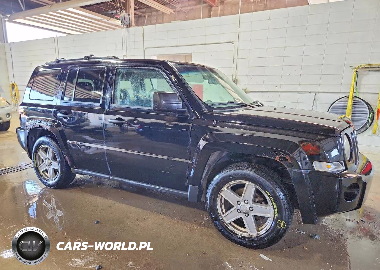 2007 Jeep Patriot Sport VIN:1J8FF28WX7D396267 - 4