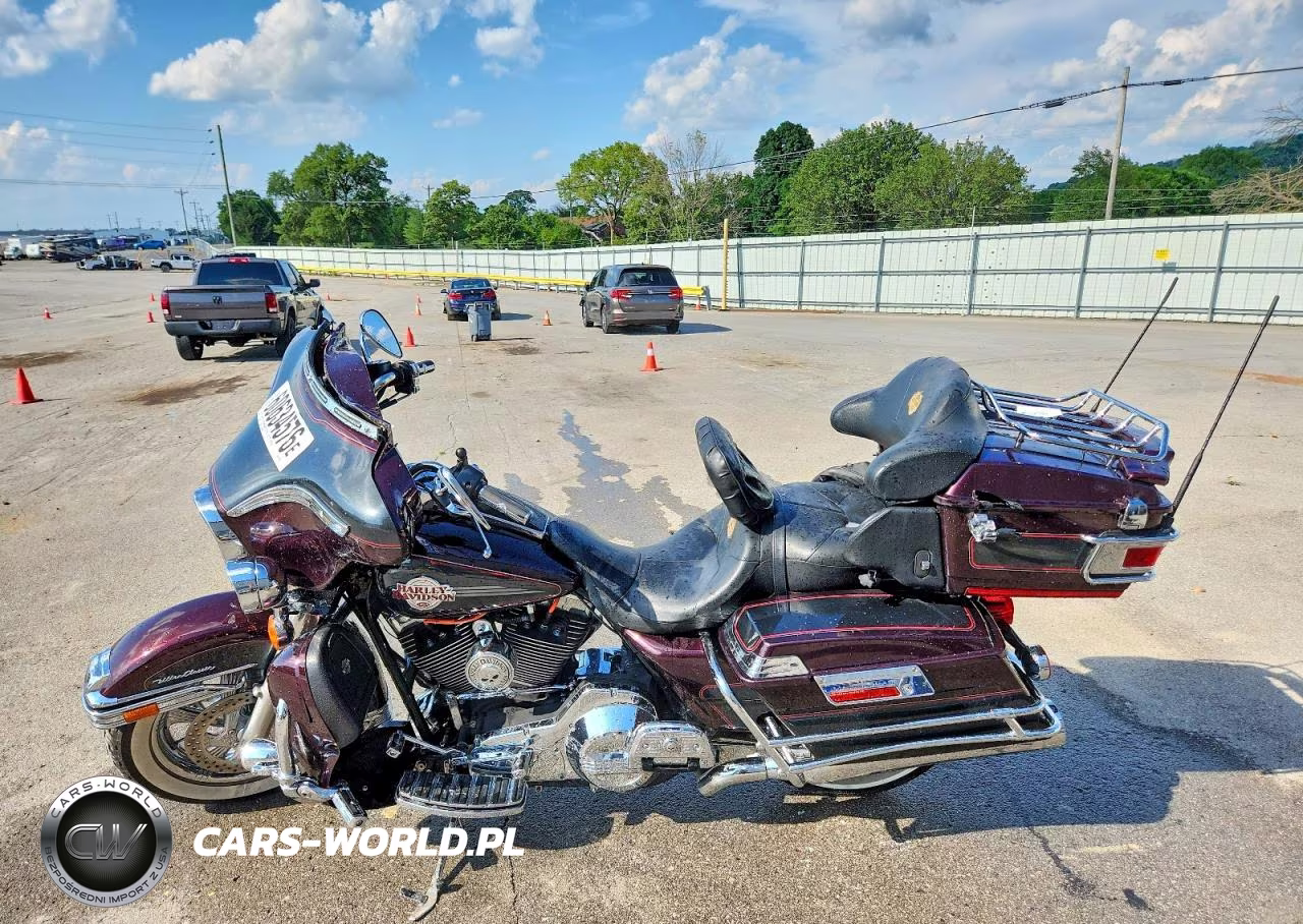2006 Harley-Davidson Flhtcui Shrine VIN:1HD1FLW196Y668232 - 3