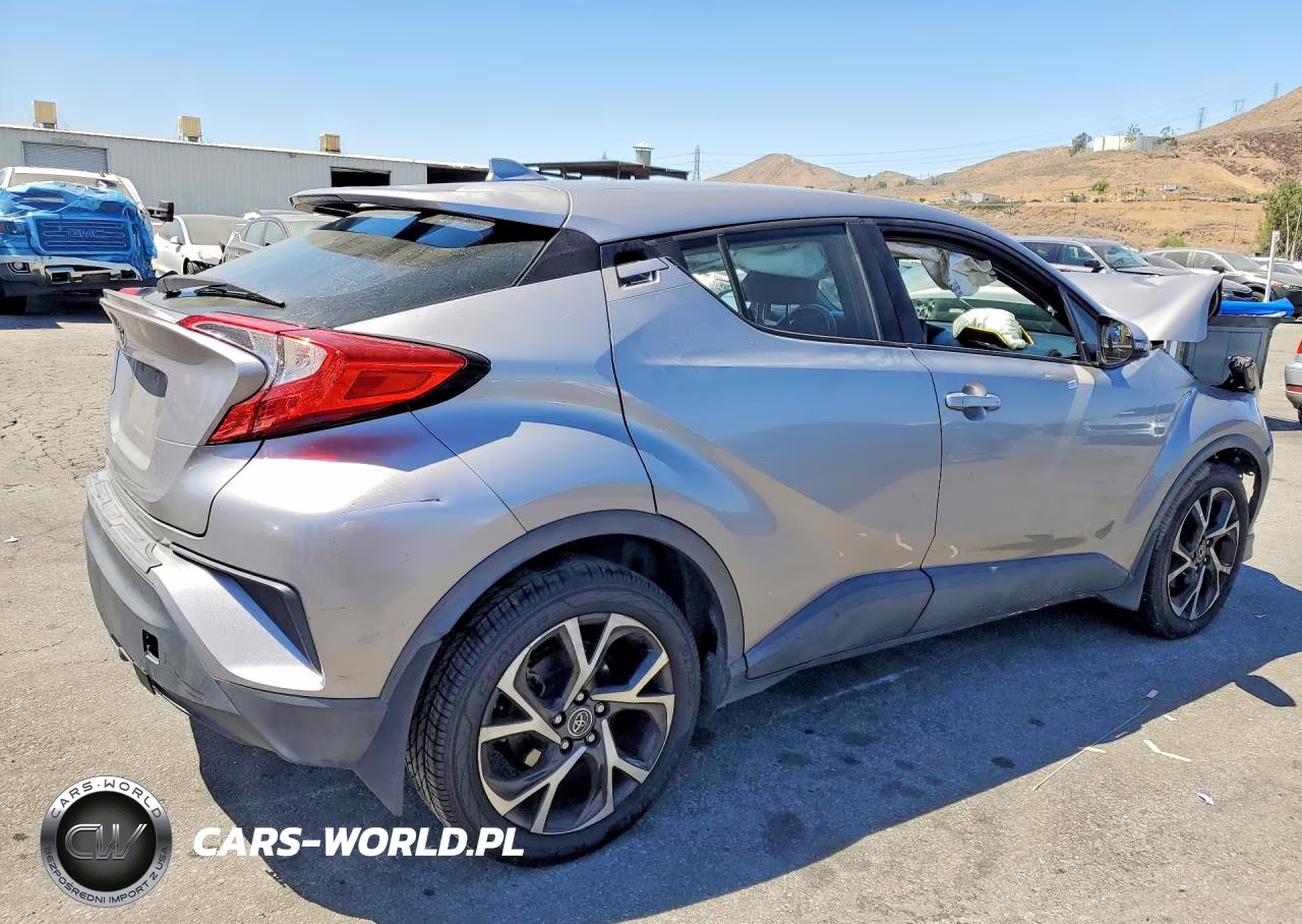 2018 Toyota C-Hr Xle Premium VIN:NMTKHMBX8JR021596 - 3
