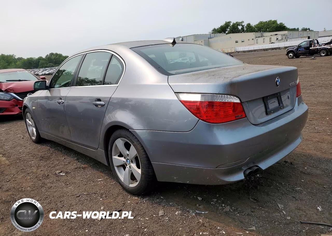 2007 BMW 530 Xi VIN:WBANF73537CU24282 - 2