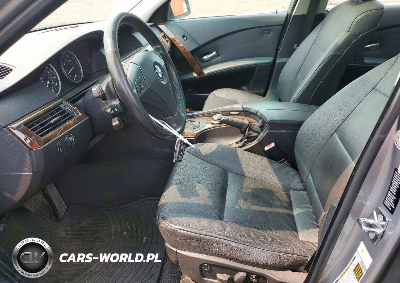 2007 BMW 530 Xi VIN:WBANF73537CU24282 - 7