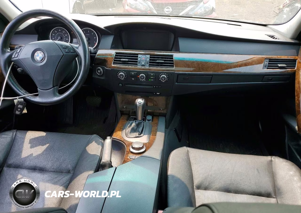 2007 BMW 530 Xi VIN:WBANF73537CU24282 - 8