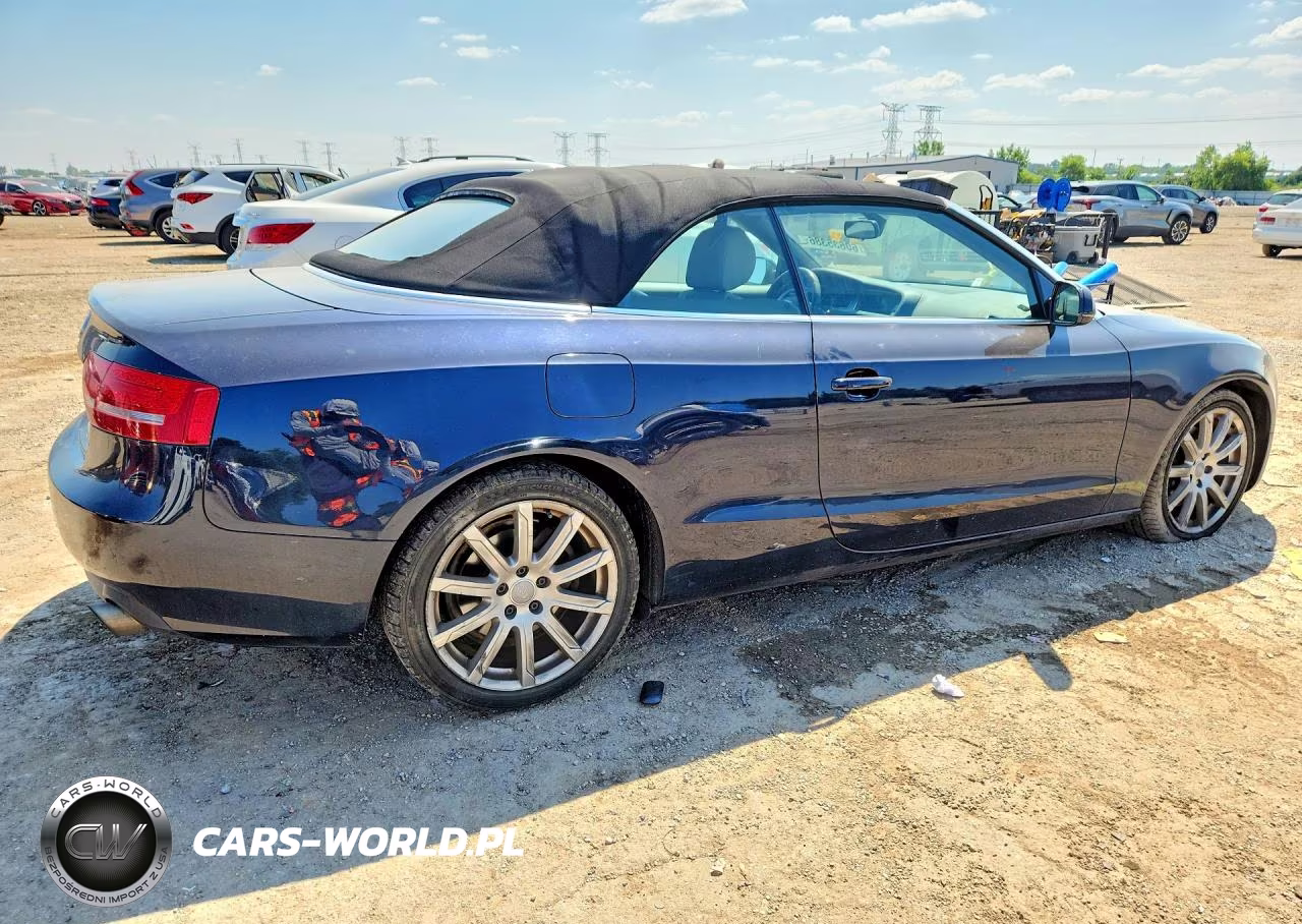 2010 Audi A5 Premium Plus VIN:WAULFAFHXAN012477 - 3