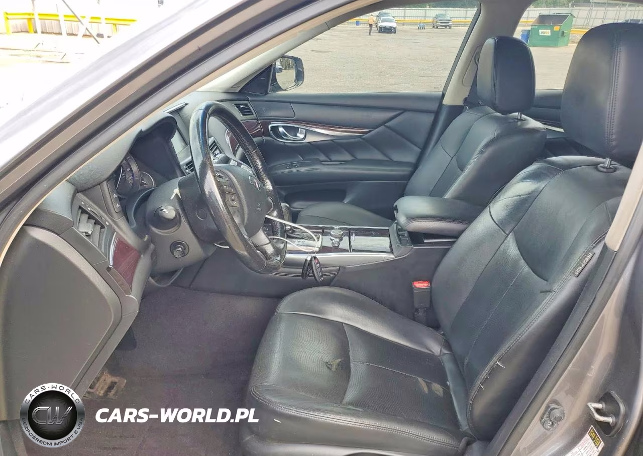 2019 Infiniti Q70 3.7 Luxe VIN:JN1BY1AP9KM505178 - 7