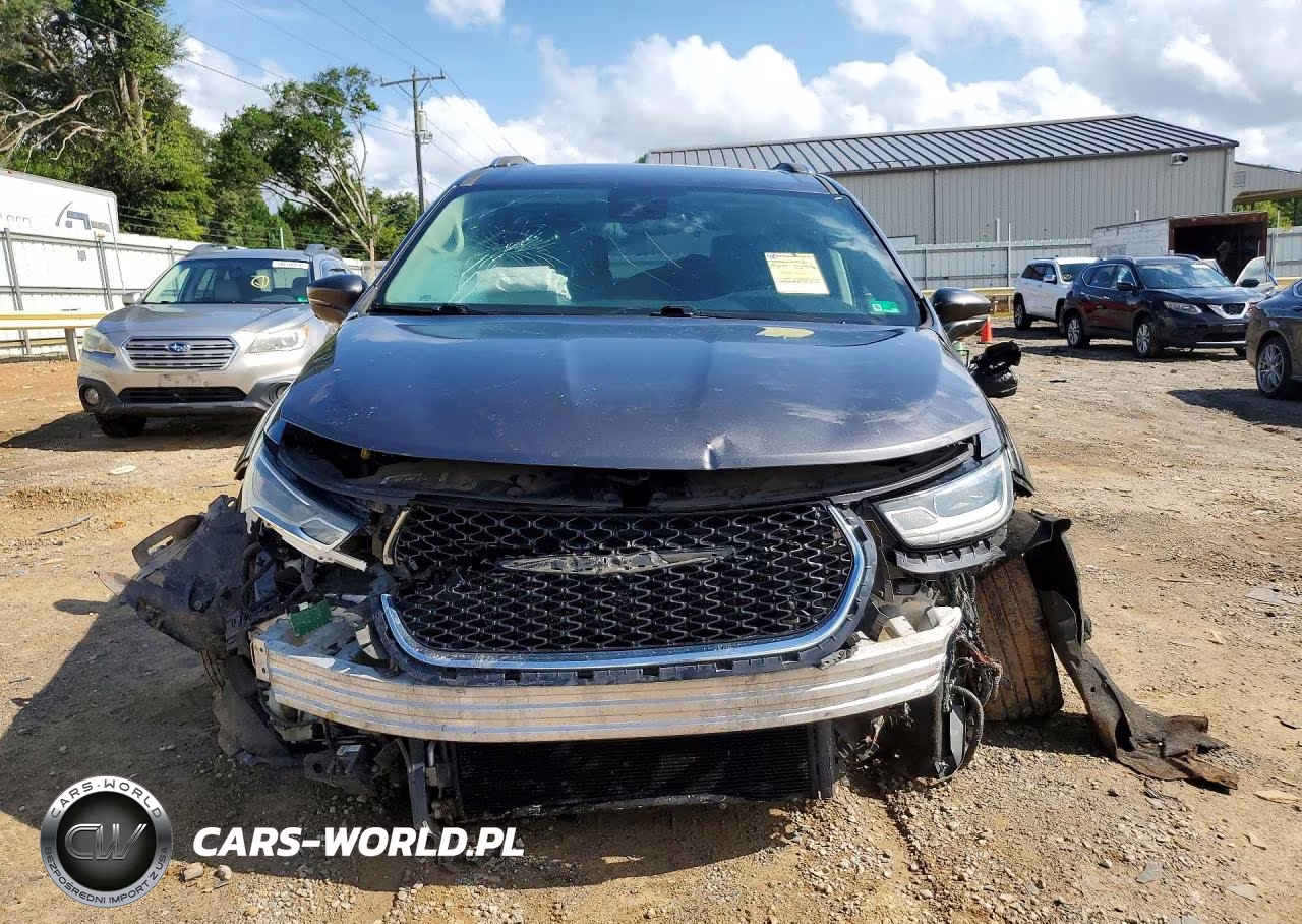 2021 Chrysler Pacifica Hybrid Touring L VIN:2C4RC1L79MR581281 - 5