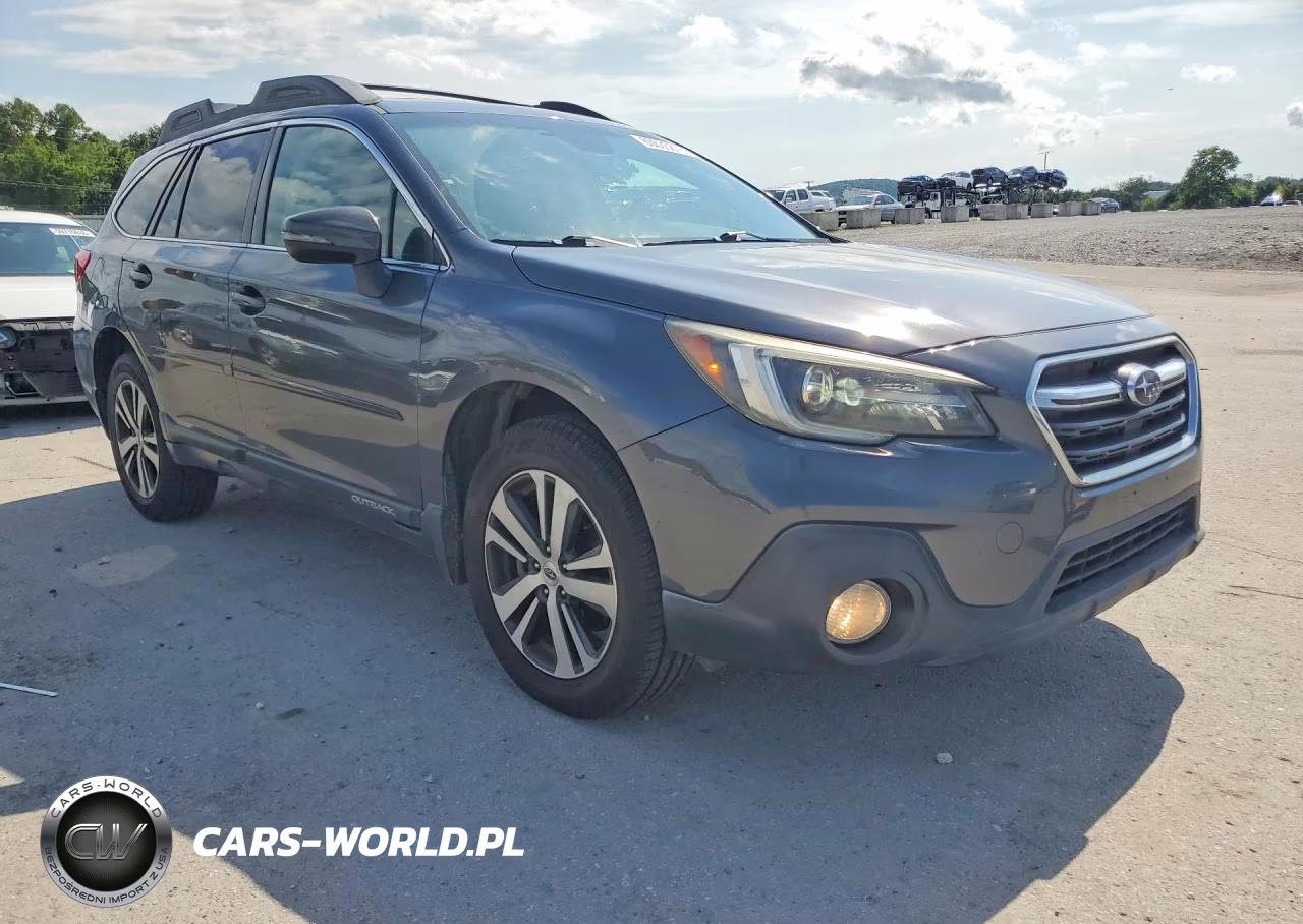 2018 Subaru Outback 3.6R Limited VIN:4S4BSENC6J3283423 - 4