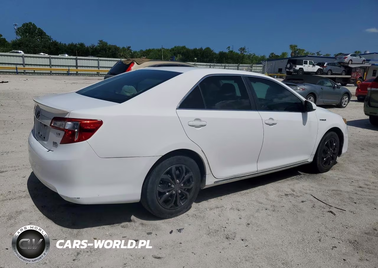 2013 Toyota Camry Hybrid Le VIN:4T1BD1FK0DU091020 - 3