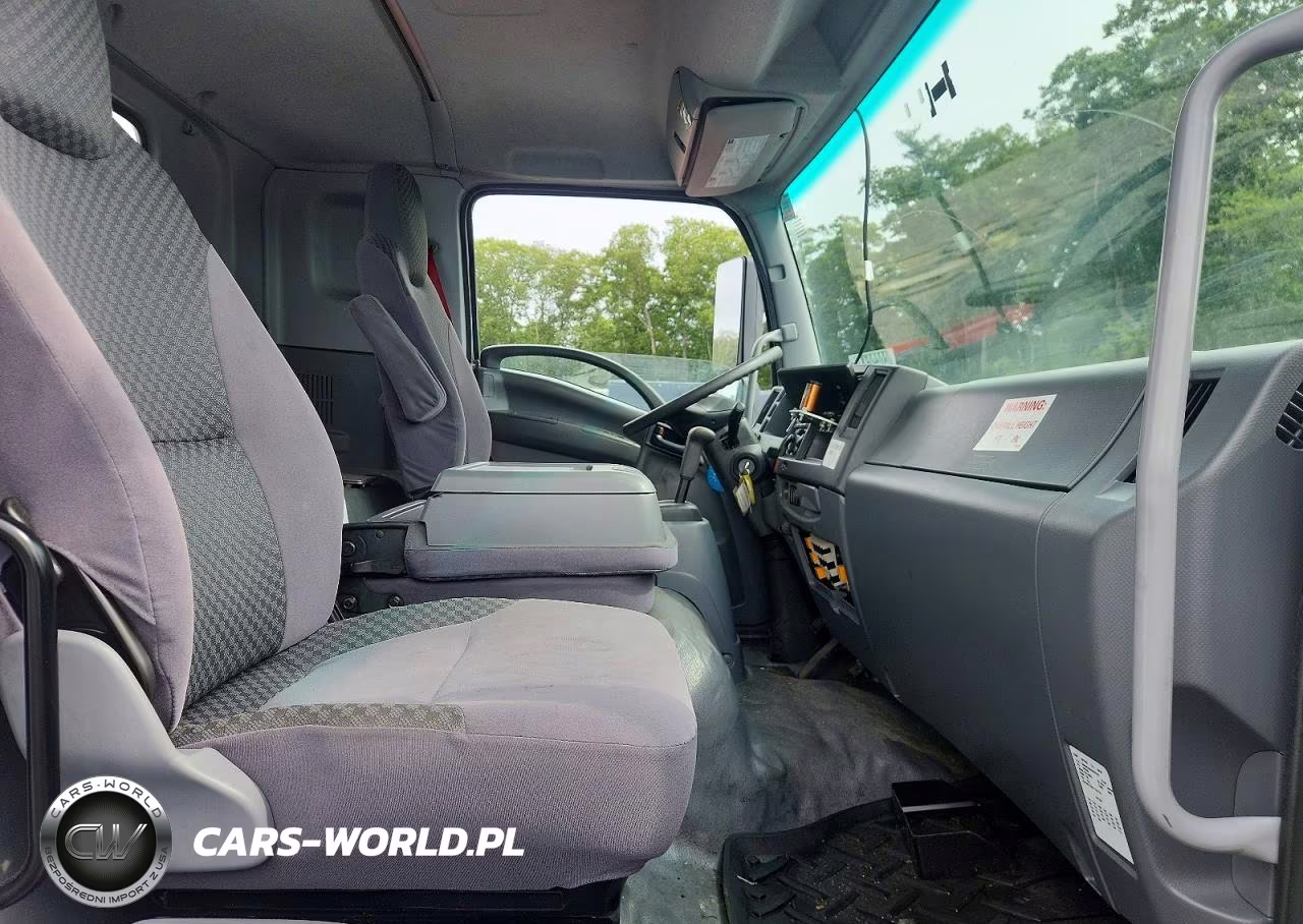 2018 Isuzu Ftr Box Truck VIN:54DK6S160JSG01693 - 11