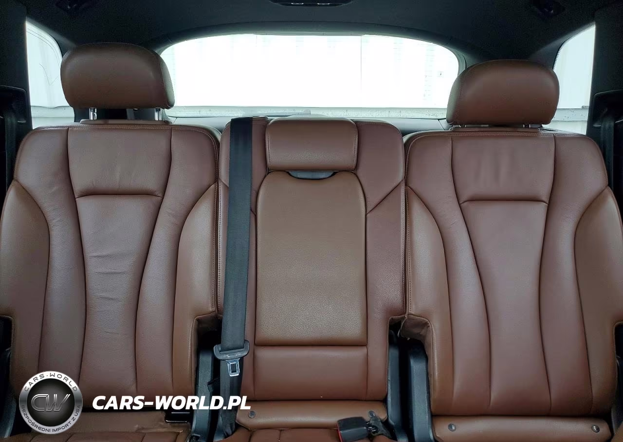 2018 Audi Q7 Premium VIN:WA1AHAF77JD019995 - 10