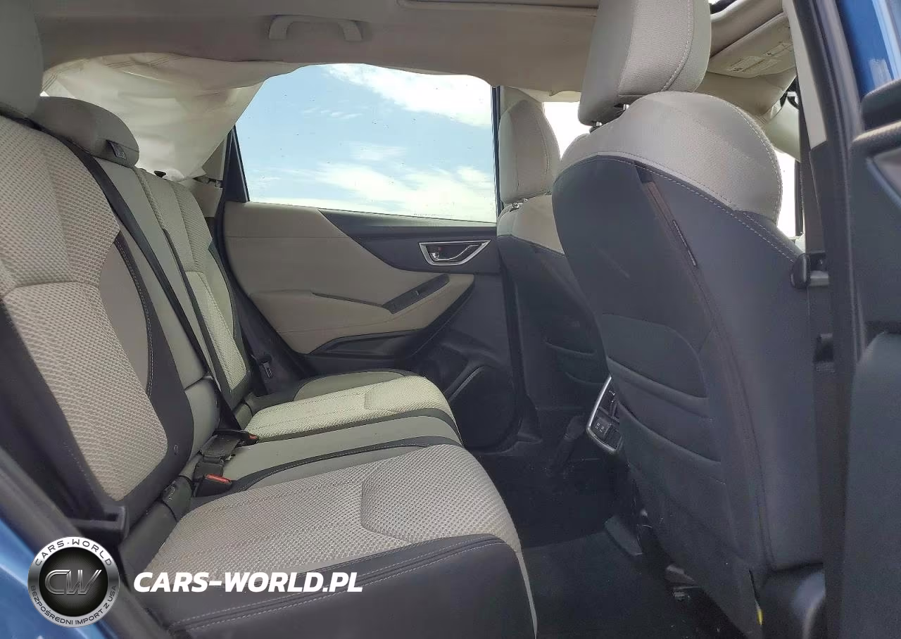 2020 Subaru Forester Premium VIN:JF2SKAJC7LH469630 - 11
