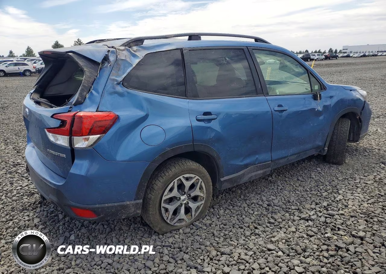2020 Subaru Forester Premium VIN:JF2SKAJC7LH469630 - 3