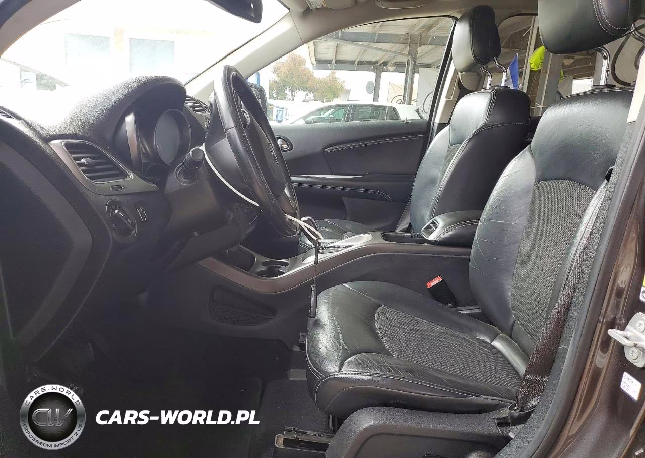 2020 Dodge Journey Crossroad VIN:3C4PDCGB4LT271243 - 7