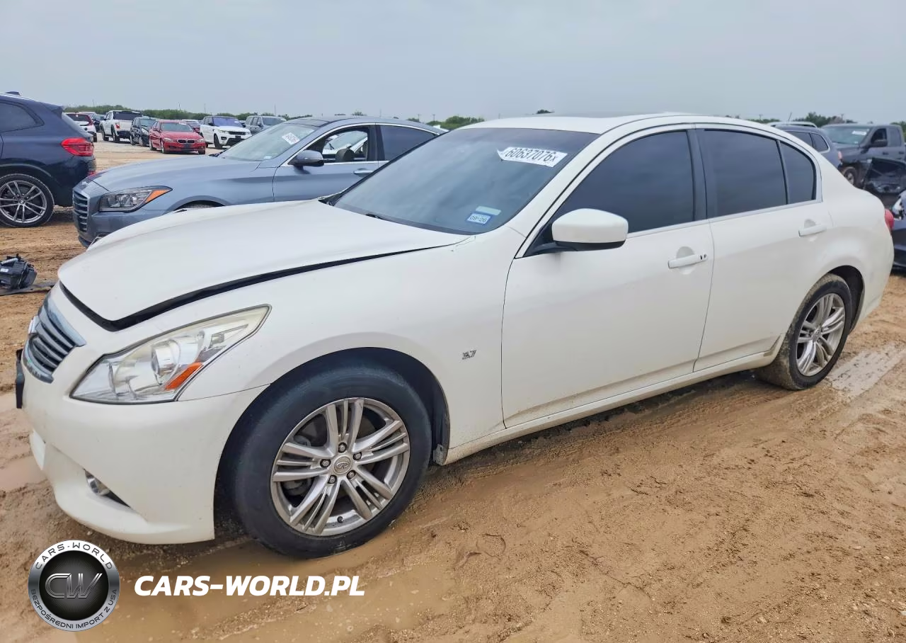 2015 Infiniti Q40 Base