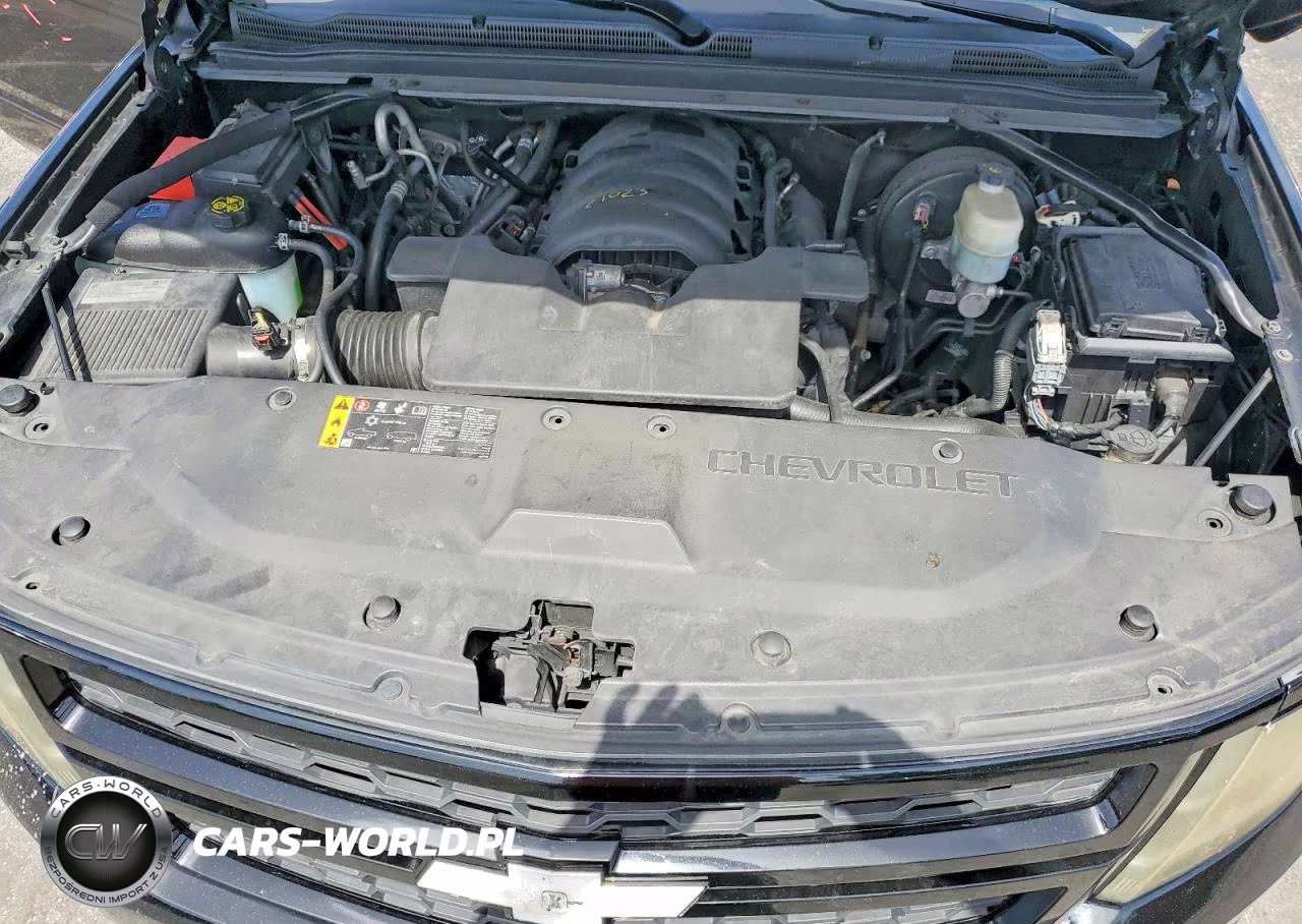 2019 Chevrolet Suburban C1500 Premier VIN:1GNSCJKC1KR306675 - 12