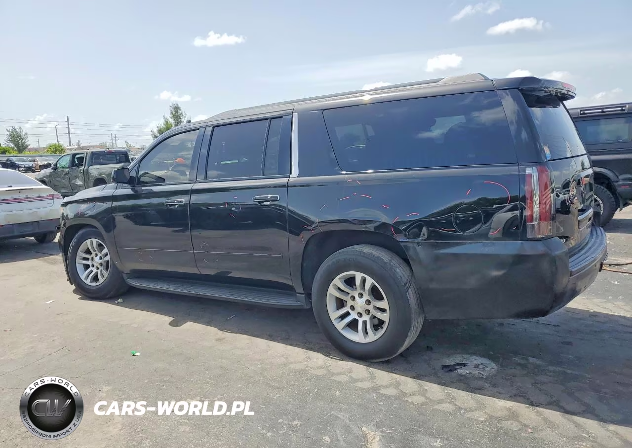 2019 Chevrolet Suburban C1500 Premier VIN:1GNSCJKC1KR306675 - 2