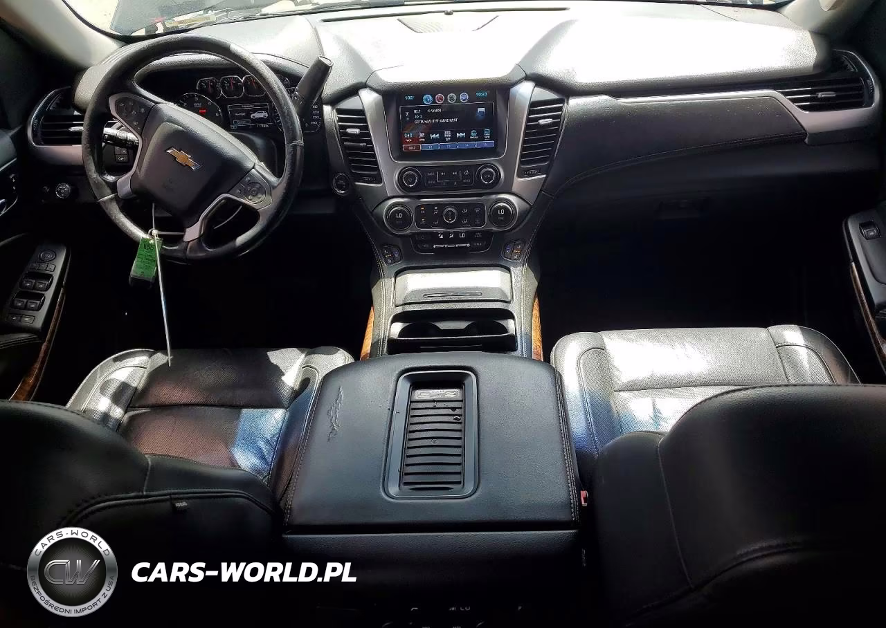 2019 Chevrolet Suburban C1500 Premier VIN:1GNSCJKC1KR306675 - 8