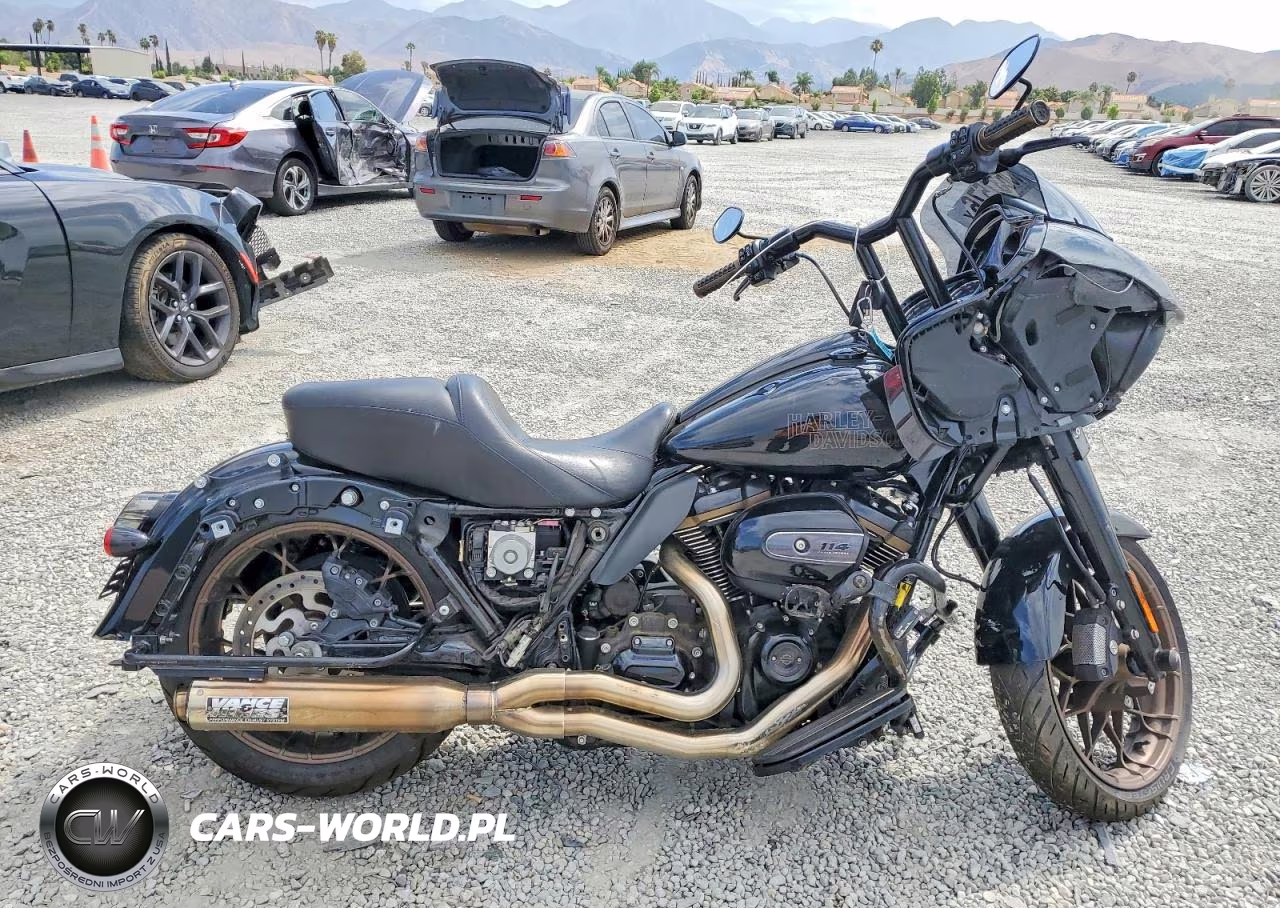2022 Harley-Davidson Fltrxst – zdjęcie 1 z 9