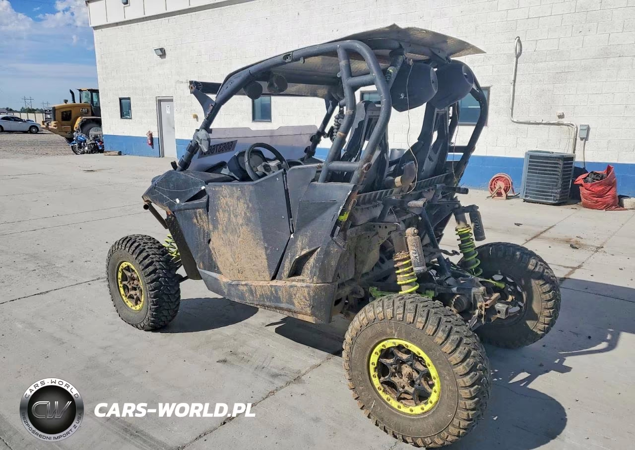 2015 Can-Am Maverick Utility Vehicle VIN:3JBPDAR29FJ001140 - 3