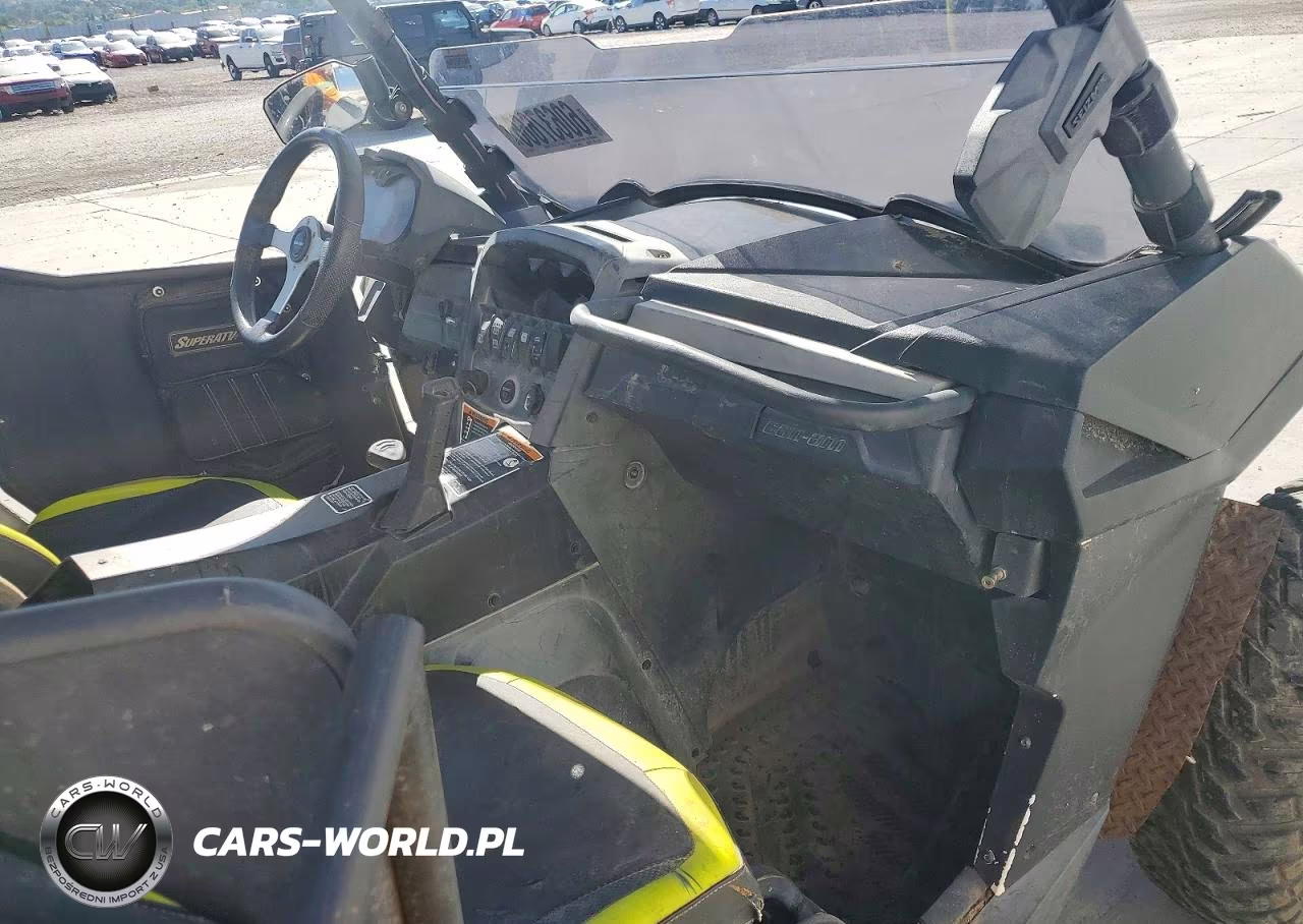 2015 Can-Am Maverick Utility Vehicle VIN:3JBPDAR29FJ001140 - 5