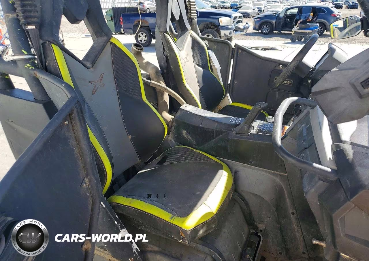 2015 Can-Am Maverick Utility Vehicle VIN:3JBPDAR29FJ001140 - 6