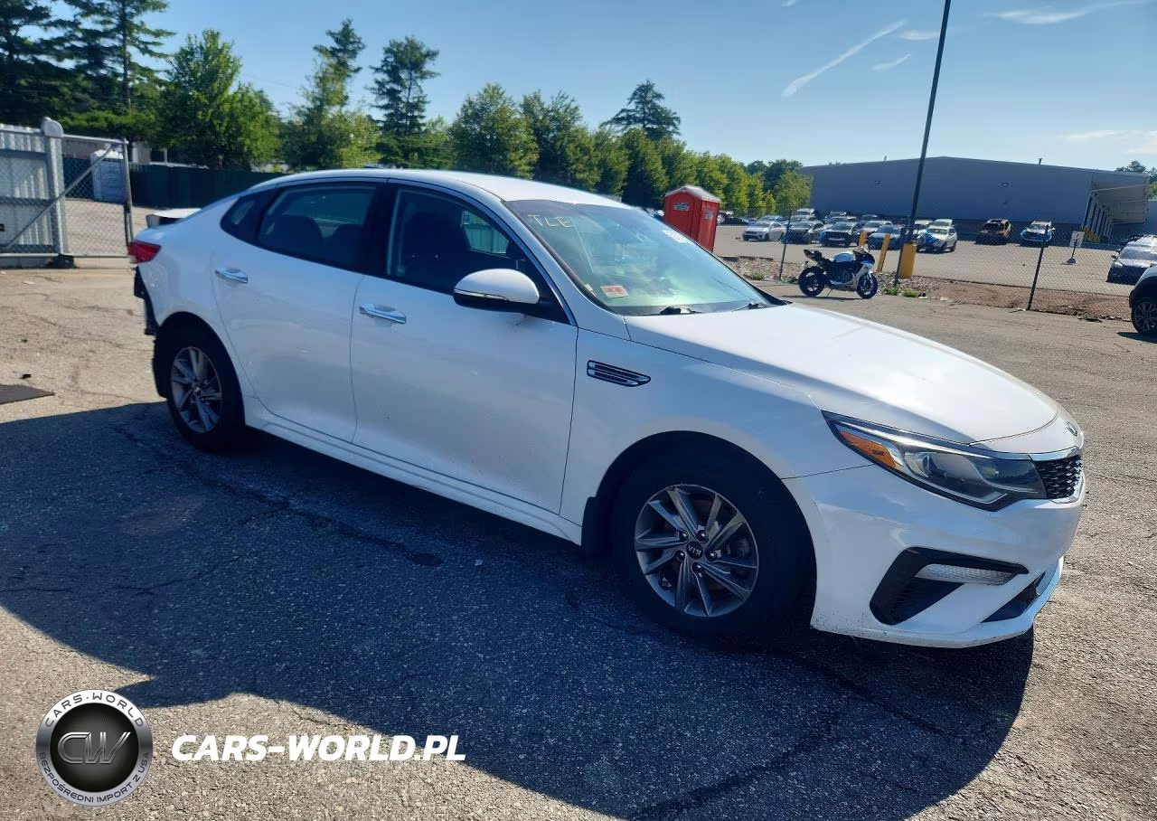 2019 Kia Optima Lx VIN:5XXGT4L34KG374048 - 4
