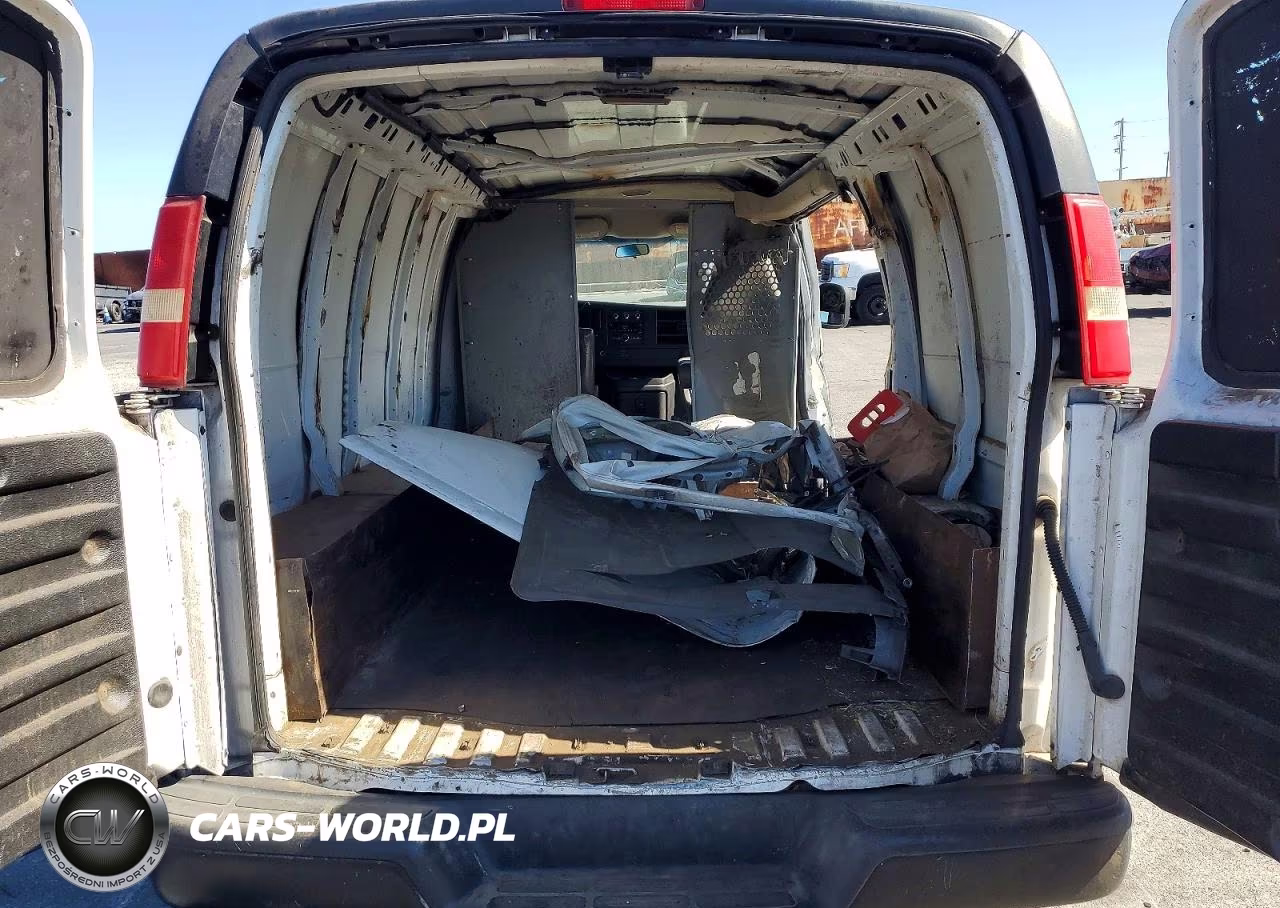 2009 Chevrolet Express G2500 VIN:1GCGG25C291136355 - 10