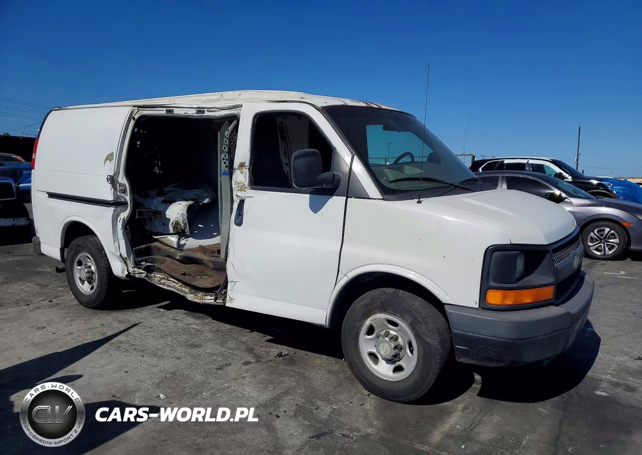 2009 Chevrolet Express G2500 VIN:1GCGG25C291136355 - 4