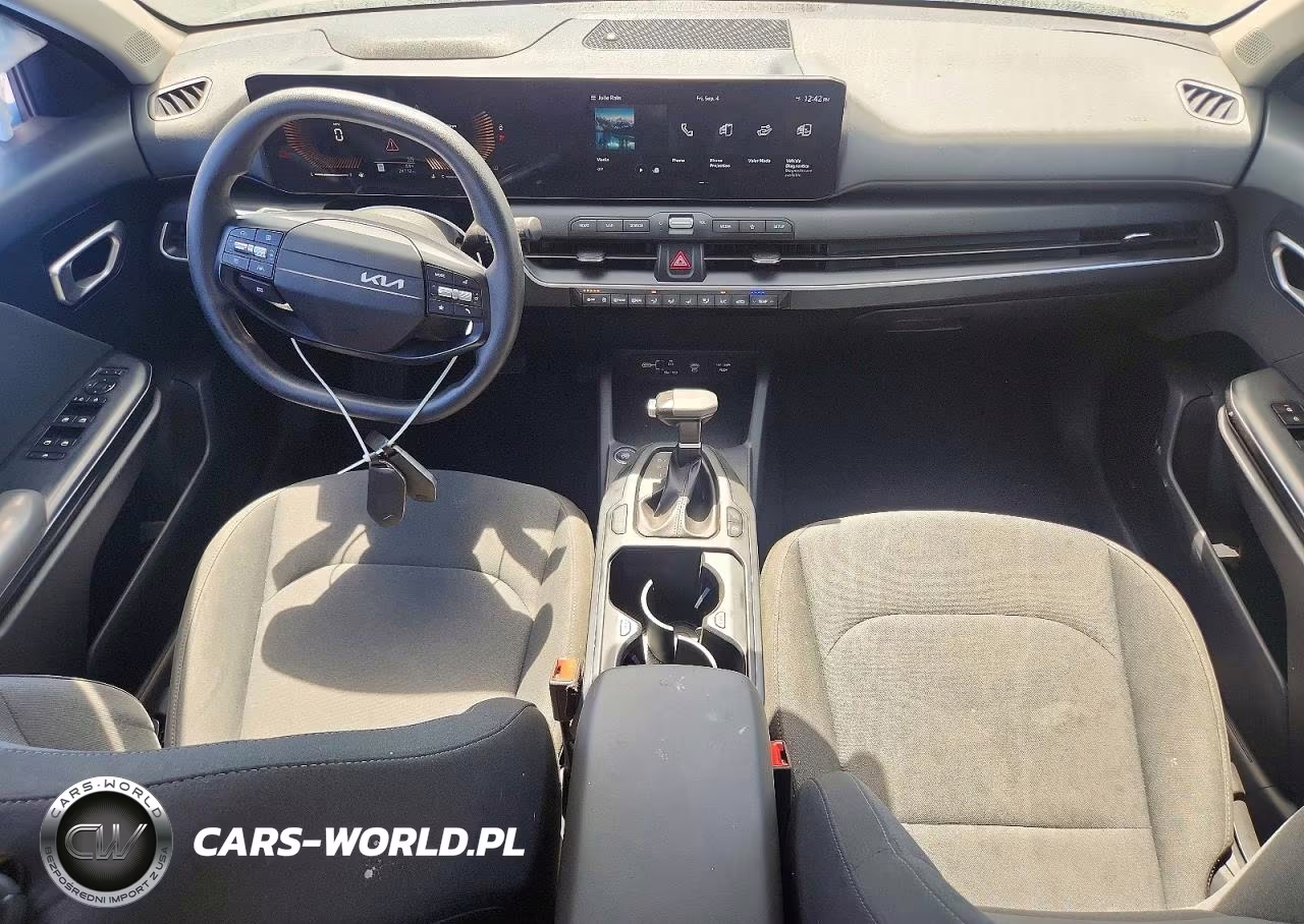 2025 Kia K4 Lxs VIN:3KPFT4DE3SE033017 - 8