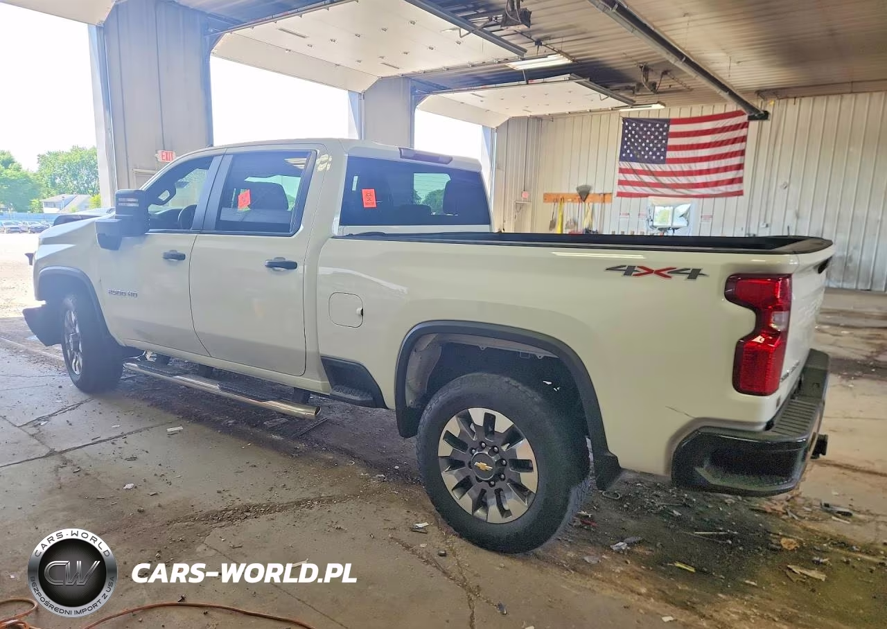 2022 Chevrolet Silverado K2500 Custom VIN:1GC4YME78NF211779 - 2