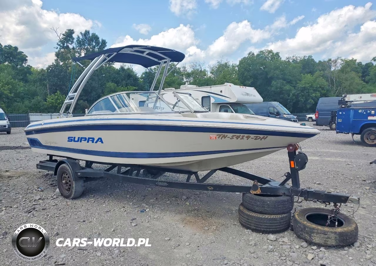 2003 Supra Boat