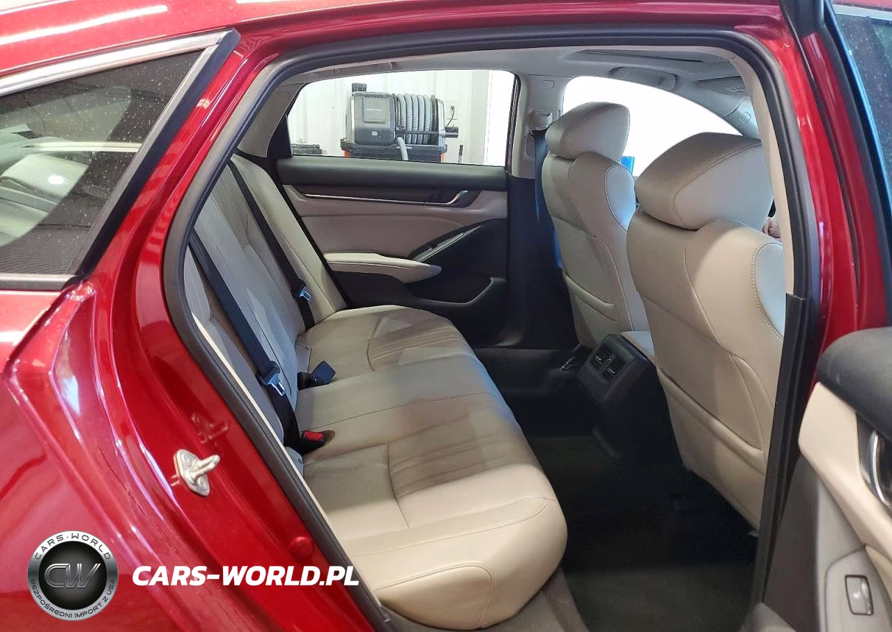 2018 Honda Accord Touring VIN:1HGCV1F93JA039821 - 10