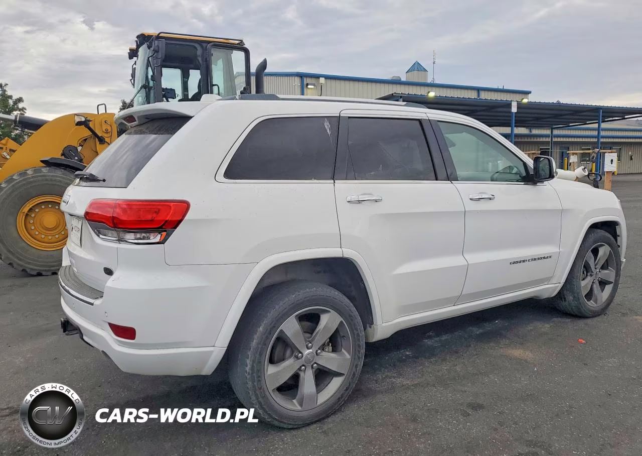 2015 Jeep Grand Cherokee Overland VIN:1C4RJFCM1FC749080 - 3