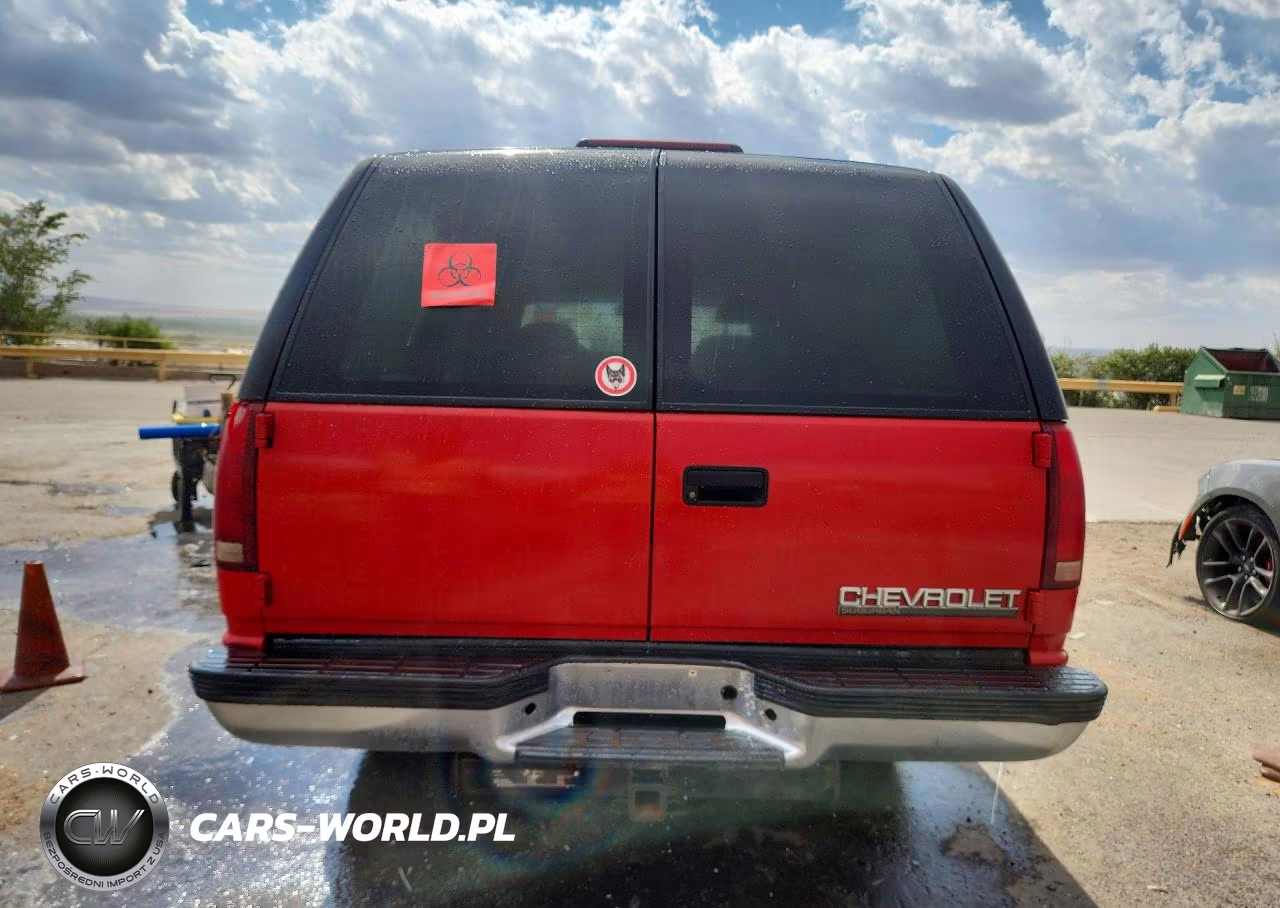 1997 Chevrolet Suburban K1500 VIN:3GNFK16R2VG123003 - 6