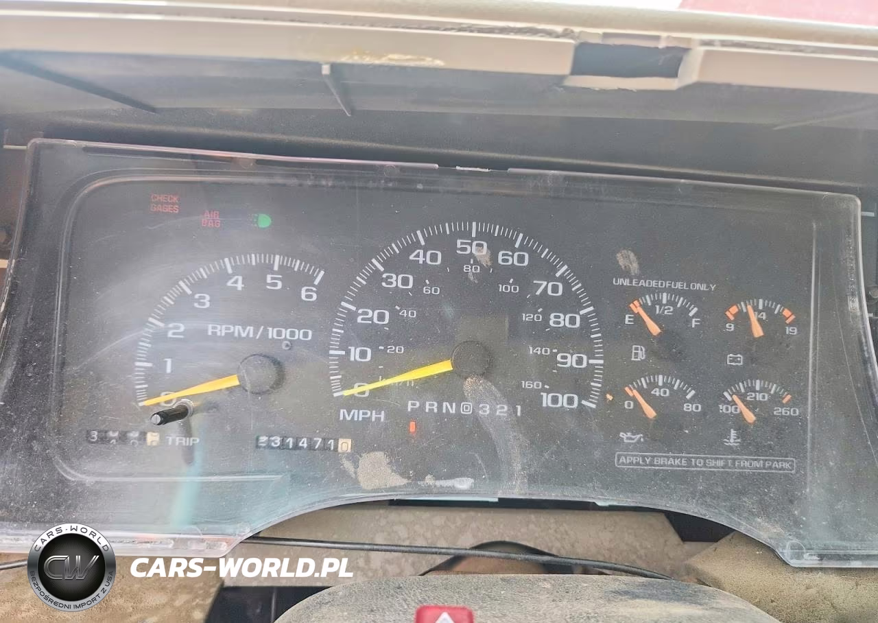 1997 Chevrolet Suburban K1500 VIN:3GNFK16R2VG123003 - 9