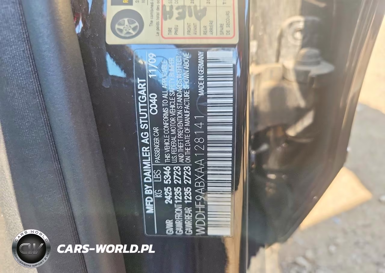 2010 Mercedes-Benz E 550 4Matic VIN:WDDHF9ABXAA128141 - 13