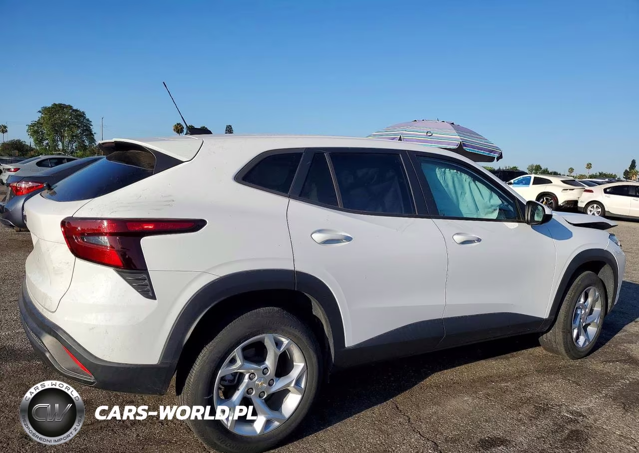 2024 Chevrolet Trax Ls VIN:KL77LFE2XRC021384 - 3