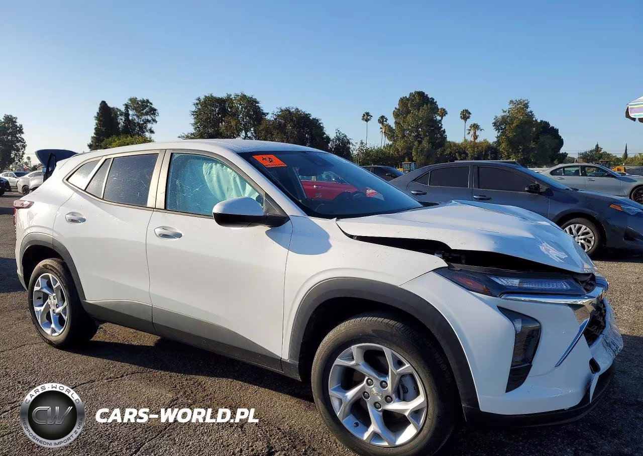 2024 Chevrolet Trax Ls VIN:KL77LFE2XRC021384 - 4