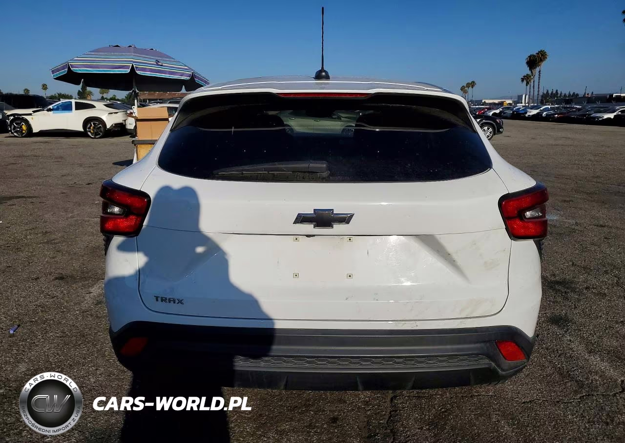 2024 Chevrolet Trax Ls VIN:KL77LFE2XRC021384 - 6