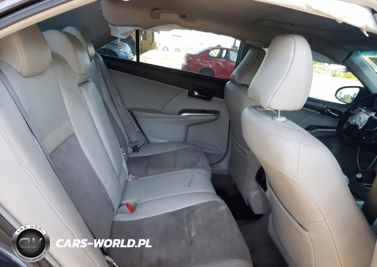 2013 Toyota Camry Hybrid VIN:4T1BD1FK9DU082140 - 10