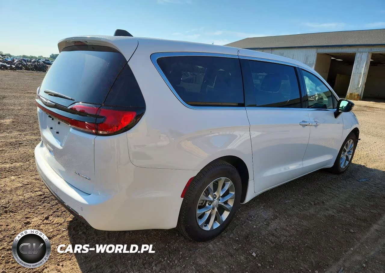 2026 Chrysler Pacifica Limited VIN:2C4RC1GG5TR207047 - 3