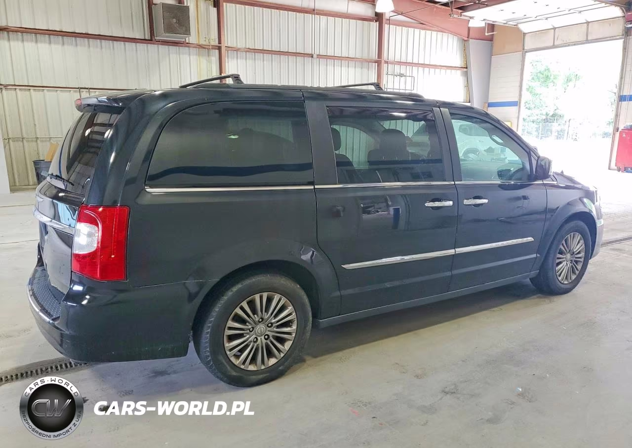 2016 Chrysler Town & Country Touring L VIN:2C4RC1CG5GR158556 - 3