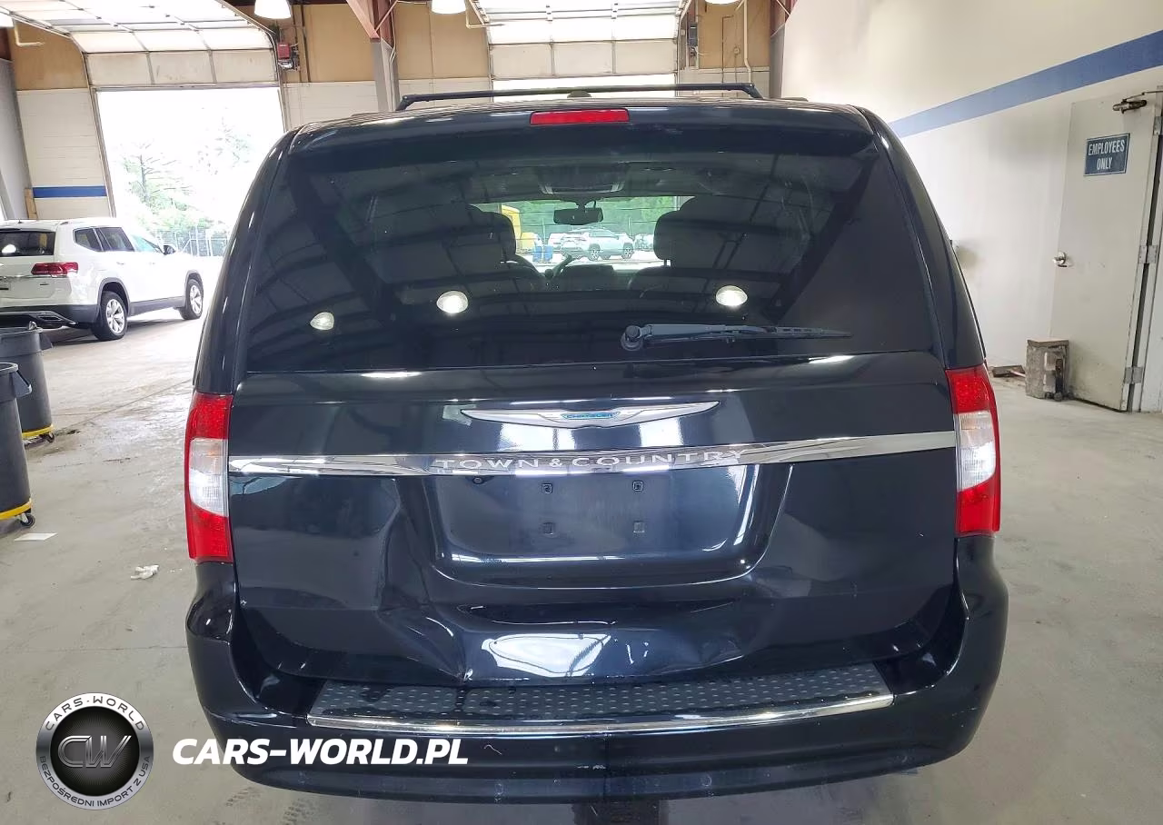 2016 Chrysler Town & Country Touring L VIN:2C4RC1CG5GR158556 - 6