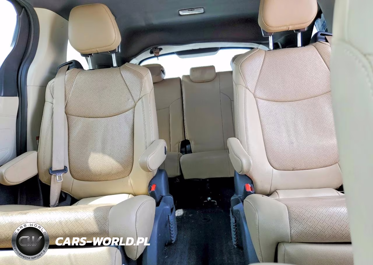 2023 Toyota Sienna Limited 7-Passenger VIN:5TDZSKFC9PS092781 - 10