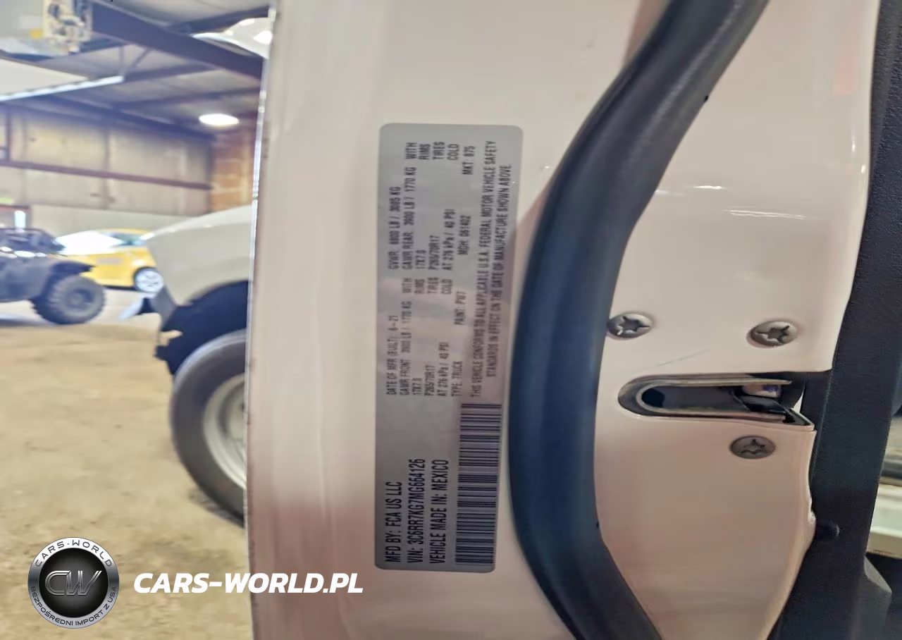 2021 Ram 1500 Classic VIN:3C6RR7KG7MG664126 - 12