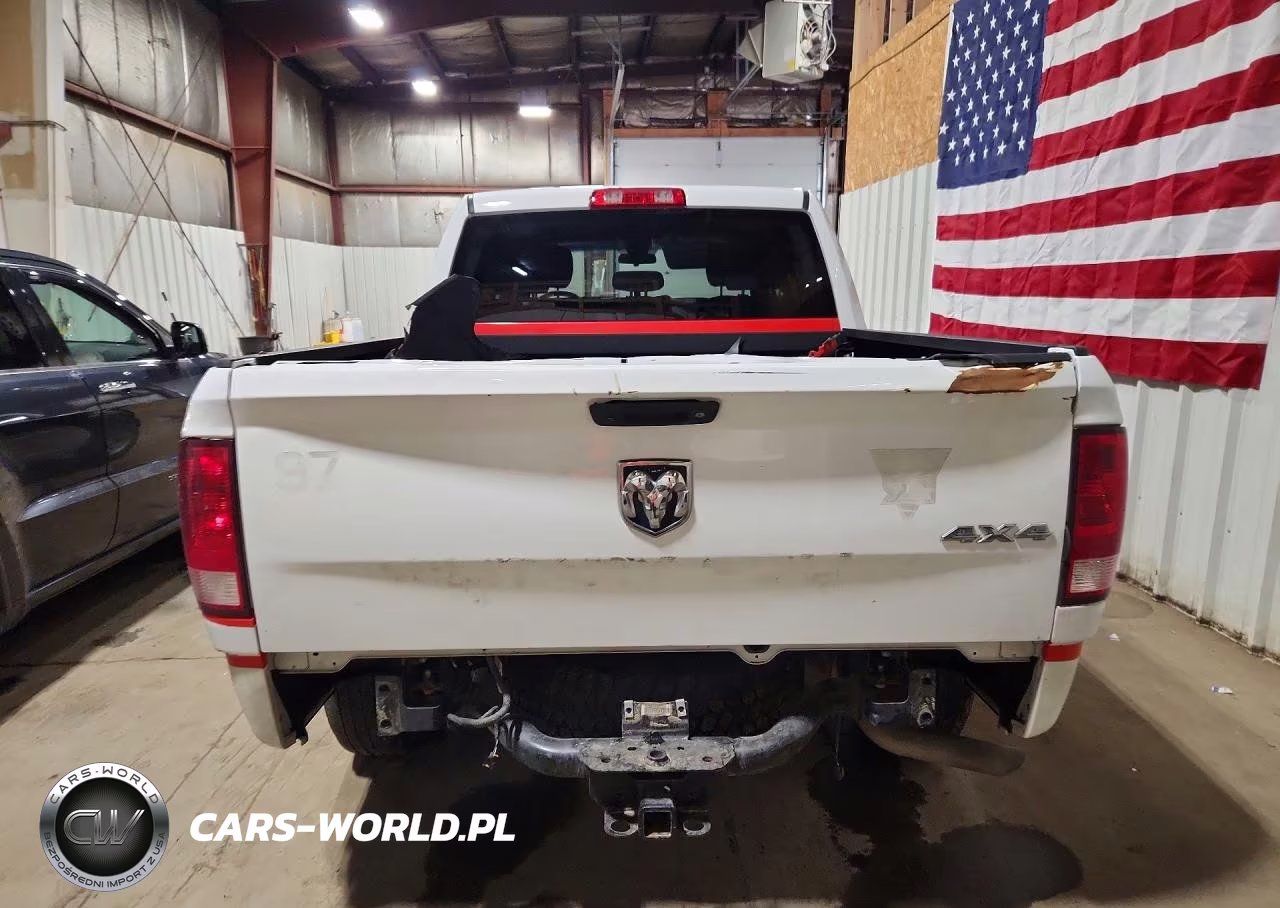 2021 Ram 1500 Classic VIN:3C6RR7KG7MG664126 - 6
