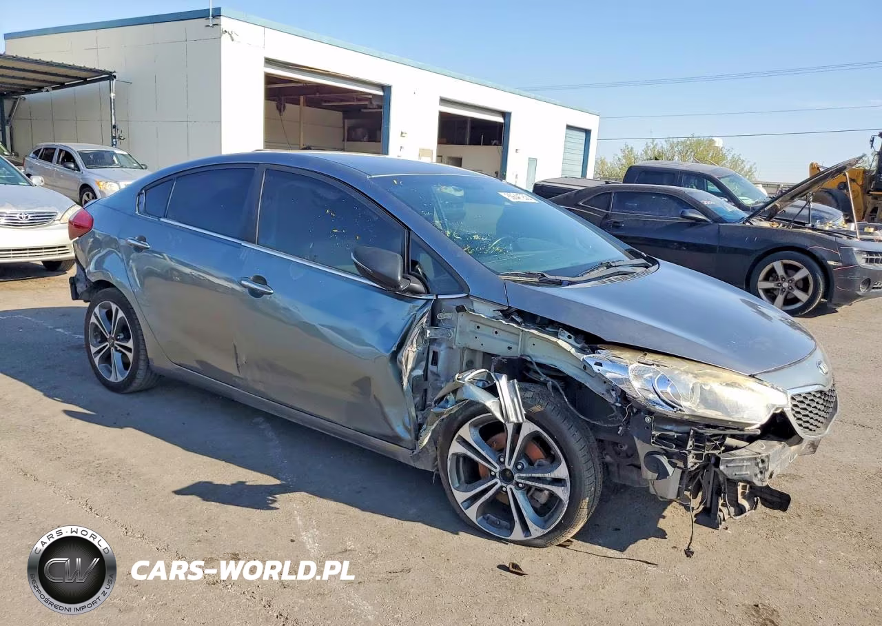 KIA FORTE VIN:KNAFX4A88F5347604 - 4