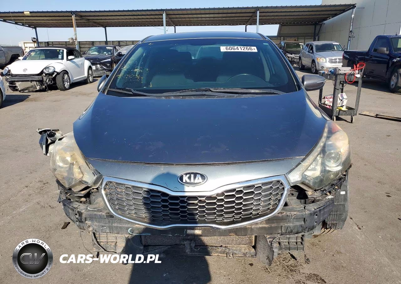 KIA FORTE VIN:KNAFX4A88F5347604 - 5