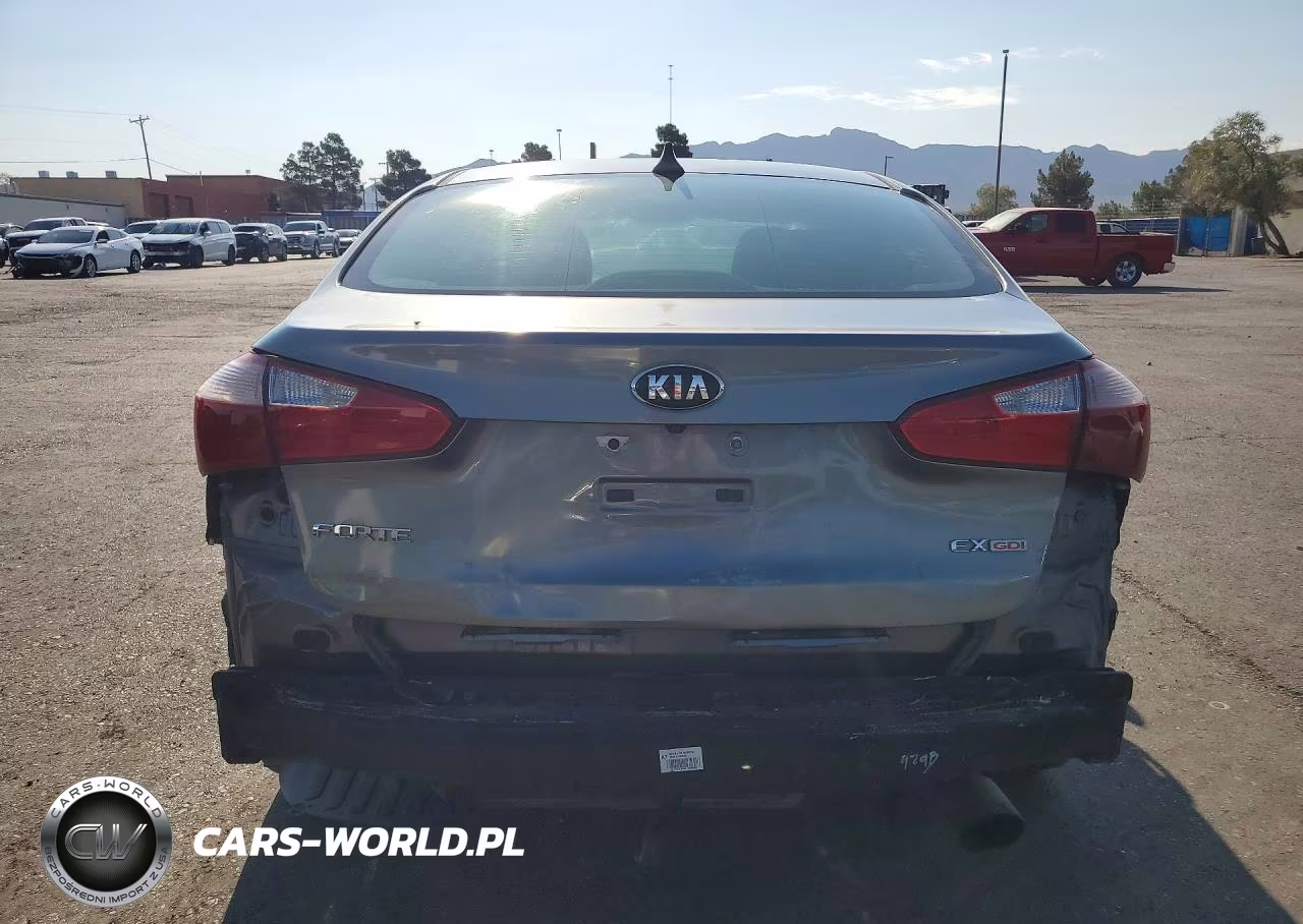 KIA FORTE VIN:KNAFX4A88F5347604 - 6