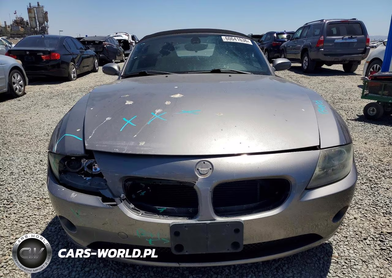2005 BMW Z4 2.5 VIN:4USBT33505LR70911 - 5