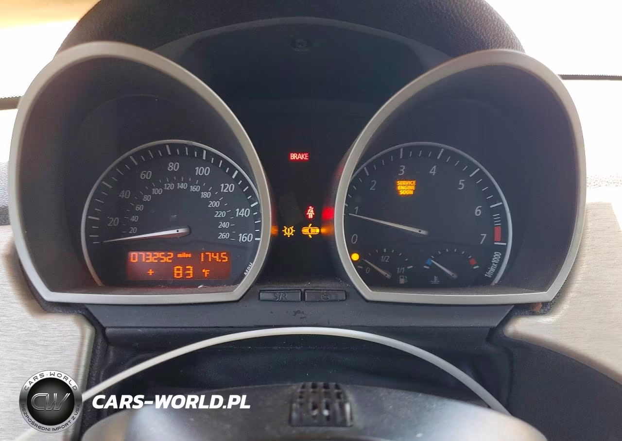 2005 BMW Z4 2.5 VIN:4USBT33505LR70911 - 9